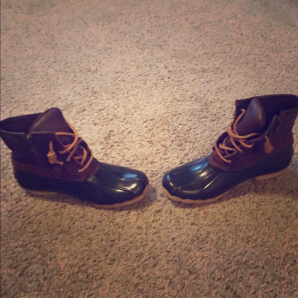 Sperry duck boots